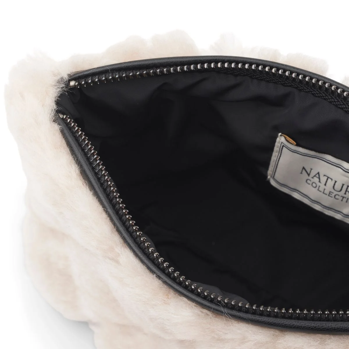 Alva Clutch | Lammwolle – Bild 4